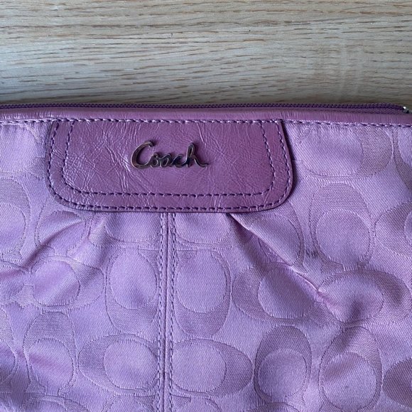 Coach Lavender Large Wristlet with Classic C Print - Picture 3 of 4